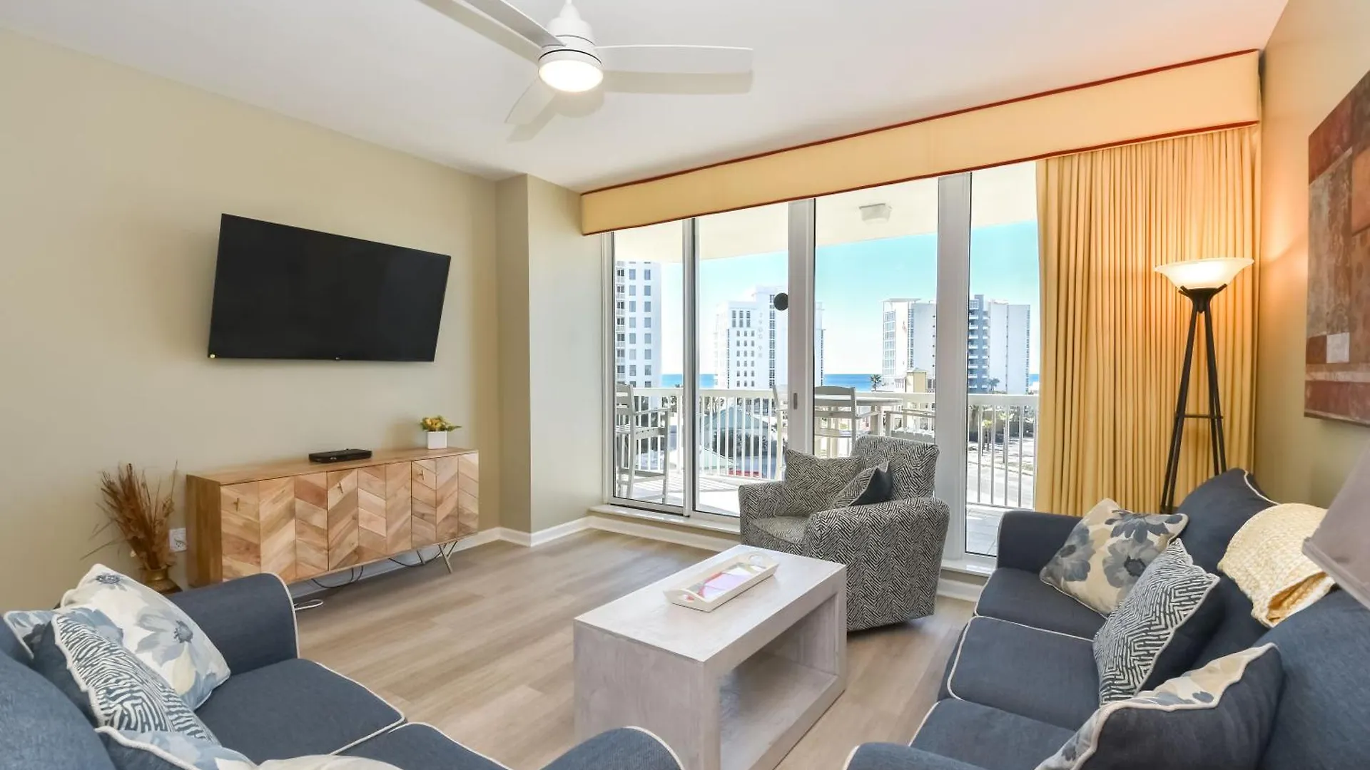 Silver Shells St, Lucia 504 Destin Apartment